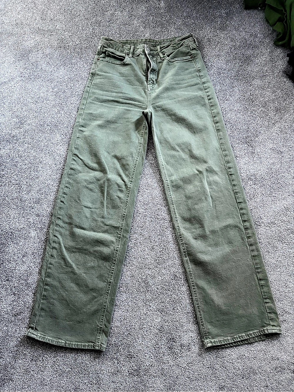 Old Navy Straight Leg Jeans in Green Size 6